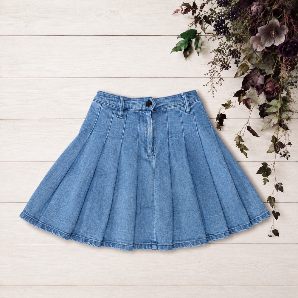 Hot Topic Light Blue Pleated Denim Skirt